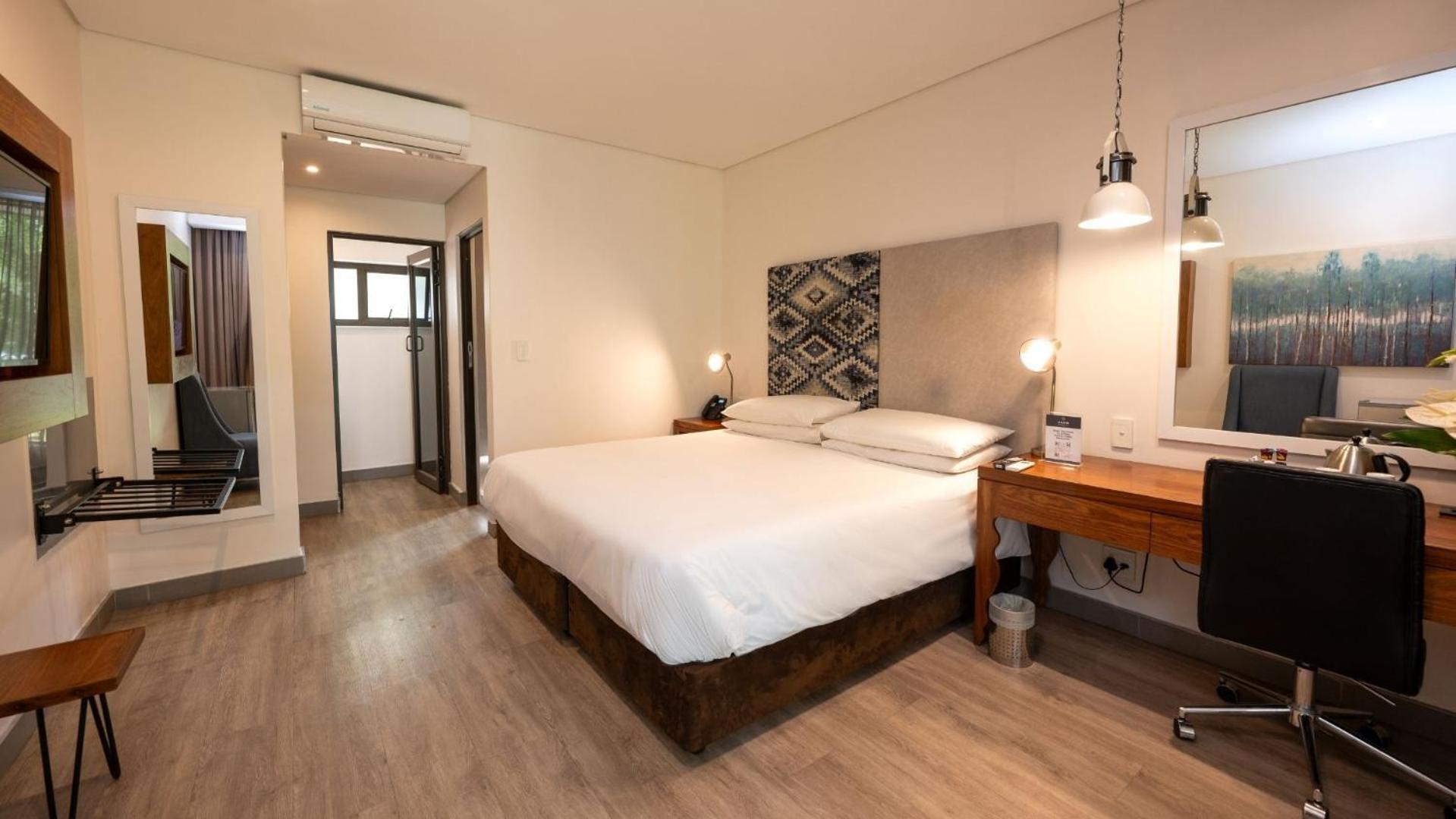 Anew Resort Hunters Rest Рустенбург Екстериор снимка